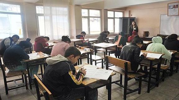 İlçemizde 4210 Öğrencinin Katılımıyla 61 Okul 311 Salonda TEOG Sınavı Yapıldı.