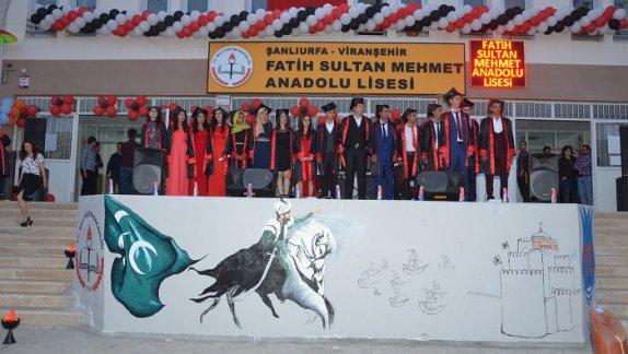 Fatih Sultan Mehmet Anadolu Lisesinden Dillere Destan Mezuniyet Gecesi